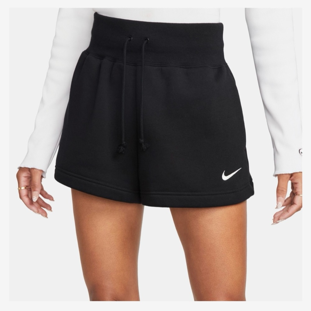 Nike Black High-Waist Women's Shorts